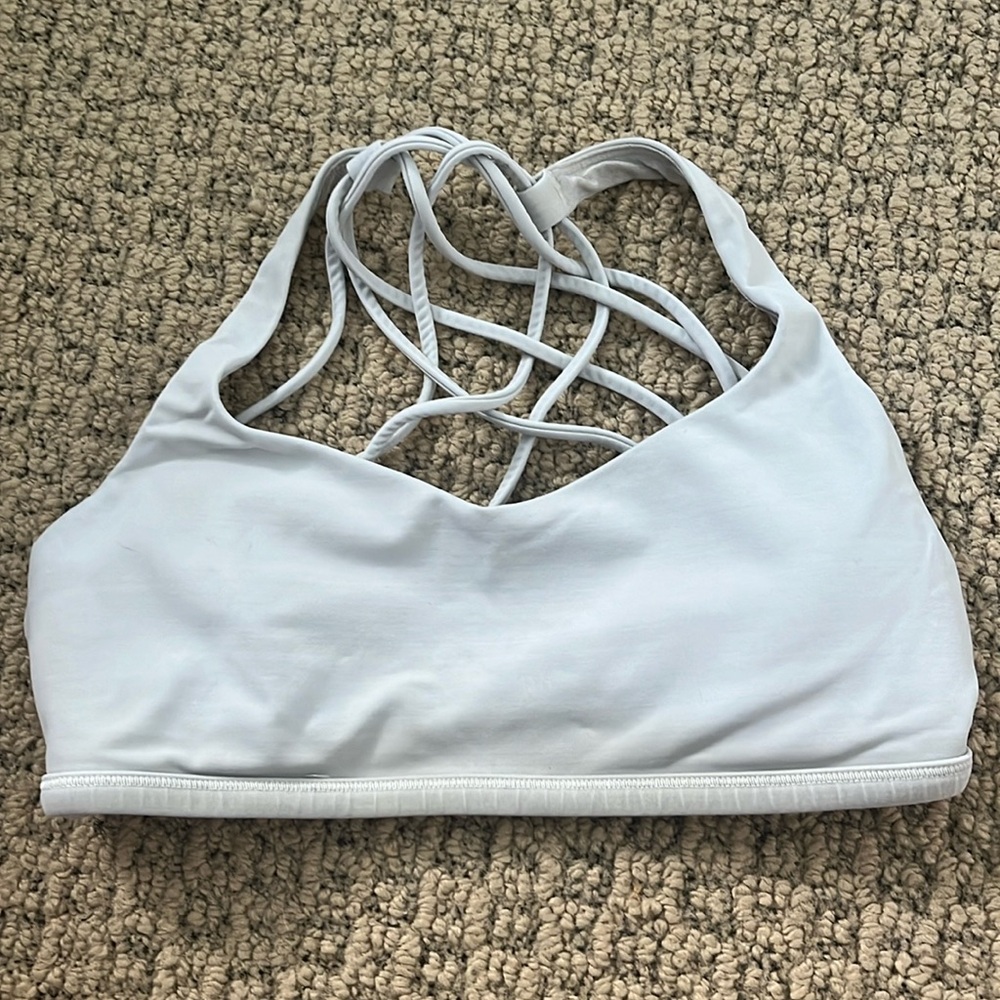 Lululemon sports bra